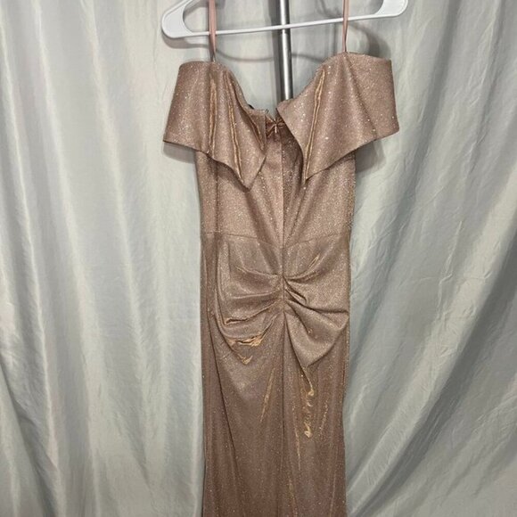 Xscape Evenings Metallic Knit Off-Shoulder Cascade Ruffle Gown Size 8 NWOT - Picture 7 of 13